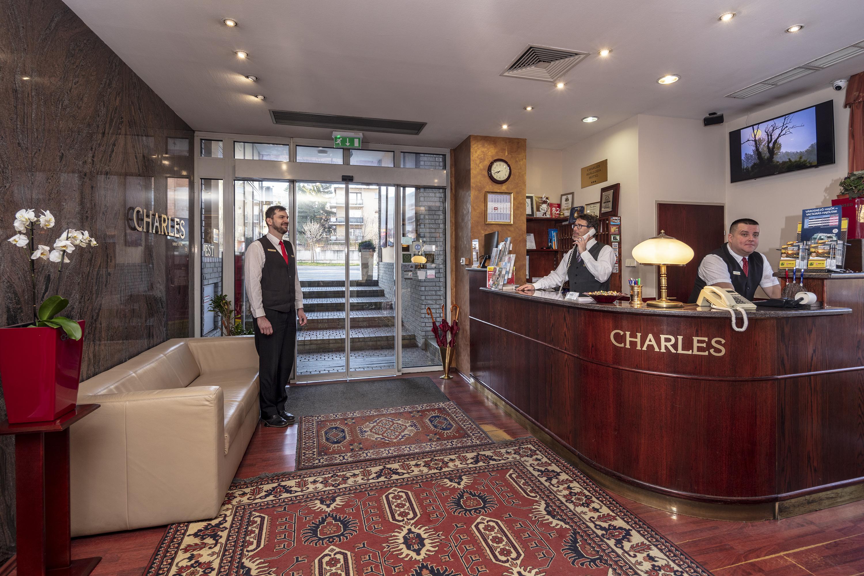 Hotel Charles Budapest Ngoại thất bức ảnh